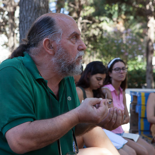 Pausa caffè con Pino Manzella Giacomo Randazzo e Maria Concetta Biundo attivisti del Circolo Musica e Cultura di Cinisi insieme a Peppino Impastato