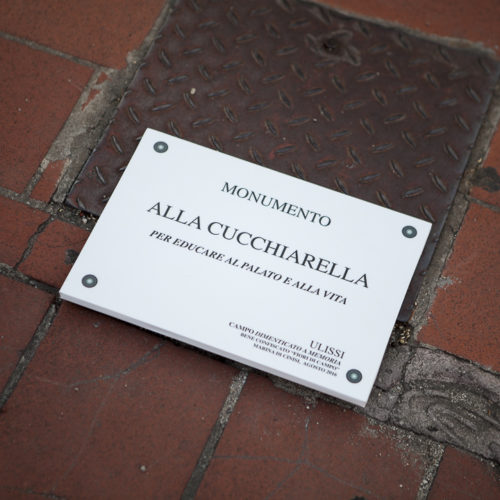 MONUMENTO ALLA CUCCHIARELLA per educare al palato e alla vita